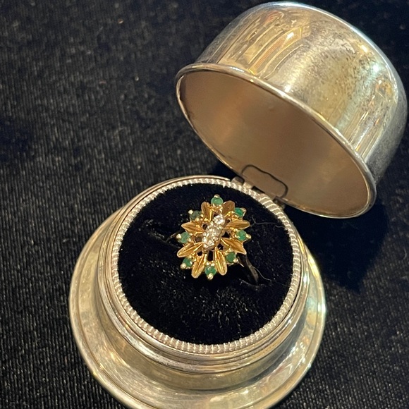 ✨Beautiful 14K Gold Emeralds Ring - Picture 3 of 4